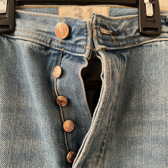 Free People NWOT Button Fly Jeans - Picture 4 of 4